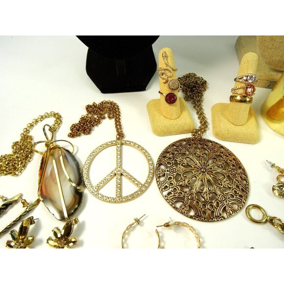 Chunky Statement Jewelry Lot Goldtone 35pc - Picture 6 of 14